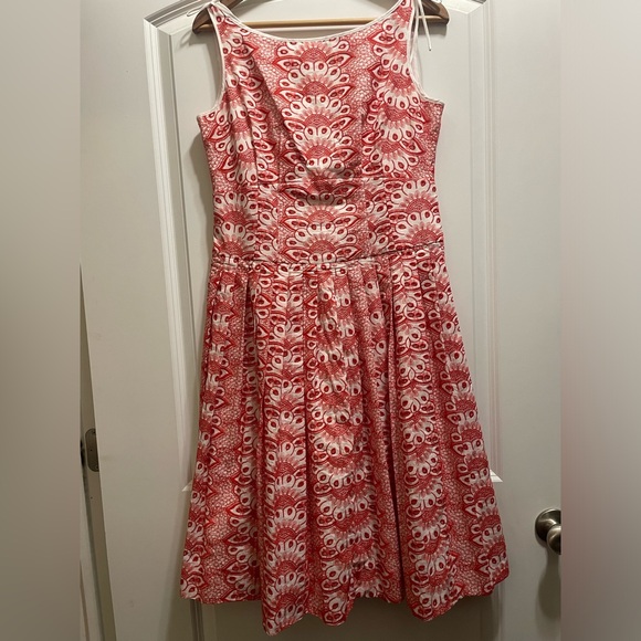 Brooks Brothers Embroidered Red Dress Size 6 Fit And Flare - Picture 3 of 8